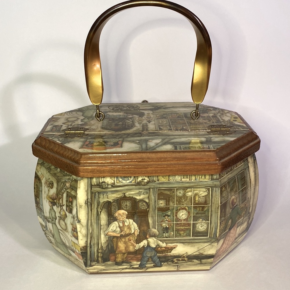 Beautiful vintage Anton Pieck decoupage wood octagonal purse